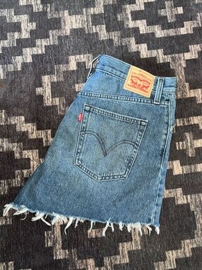 Levi's High Waisted Mom Shorts Size 32 Cutoffs